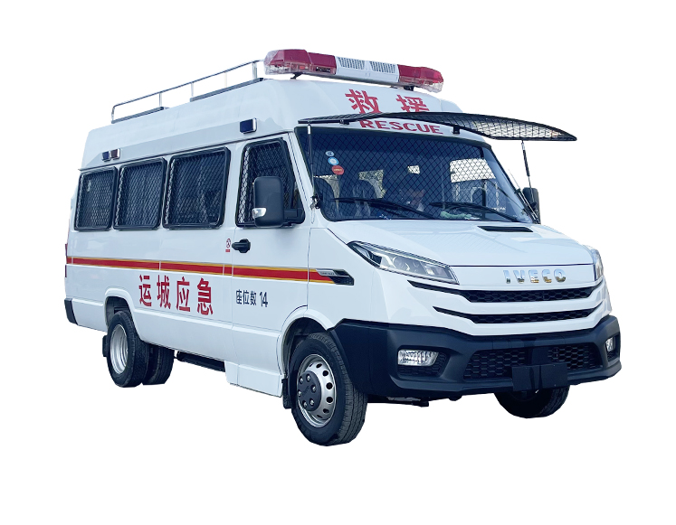依维柯17人运兵车