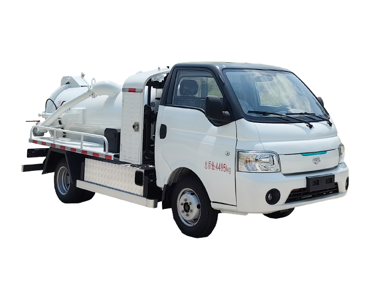 程力壹为：4.5吨纯电动吸污车